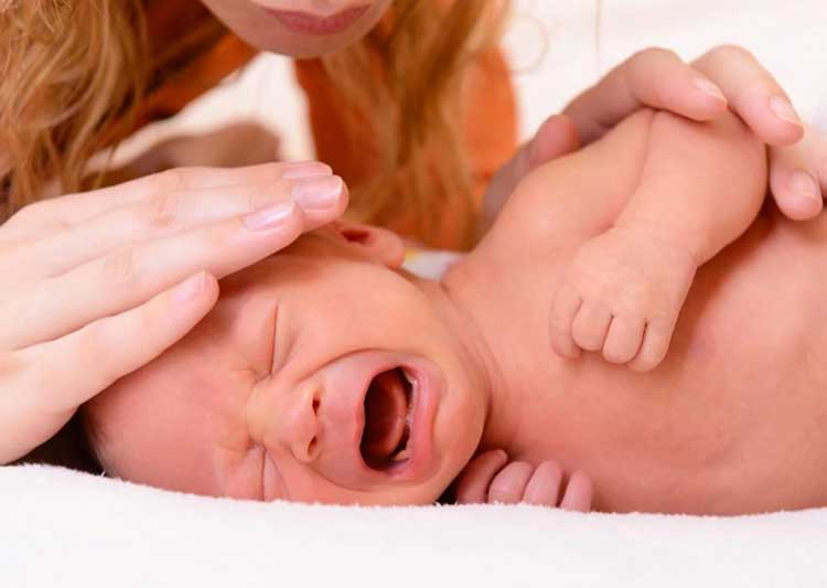 خواباندن نوزاد, روش کاملا موثر خواباندن نوزاد کولیکی